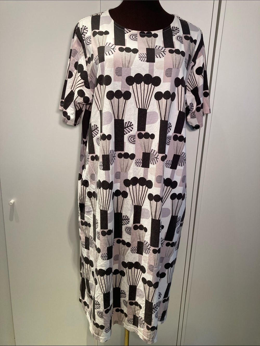 Marimekko + Uniqlo casual dress Black  rose mauve balloons dress L